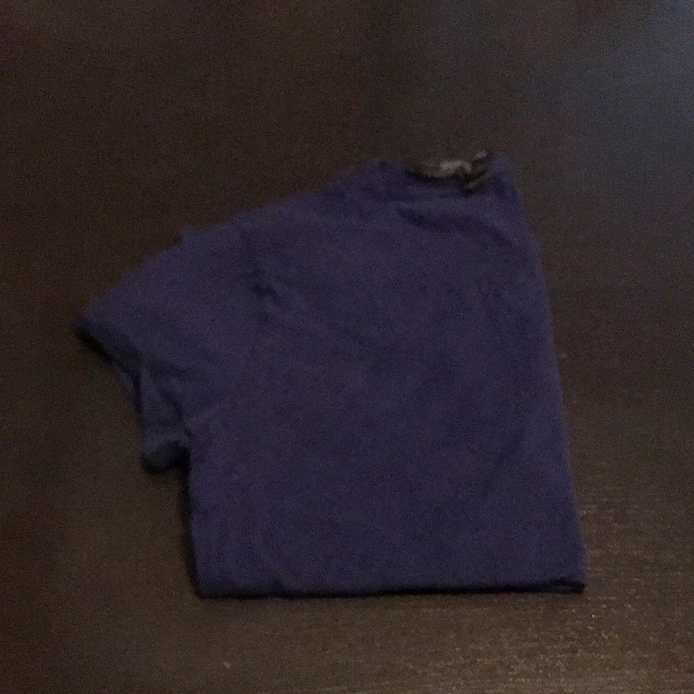Navy blue T-shirt from Hanes